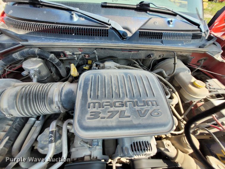 image for item DK1862 2004 Dodge Dakota  Club Cab pickup truck