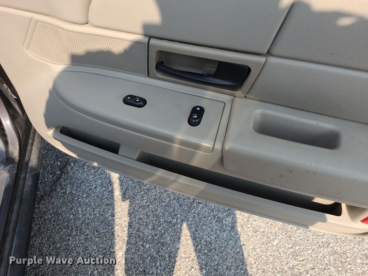 image for item DK1876 2008 Ford Crown Victoria Police Interceptor