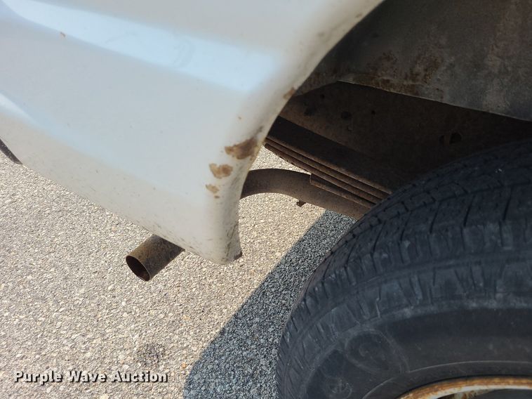 image for item DK1877 2004 Ford E250  prisoner transport van