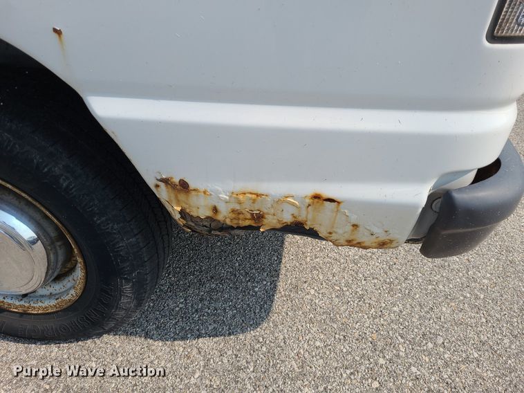 image for item DK1877 2004 Ford E250  prisoner transport van