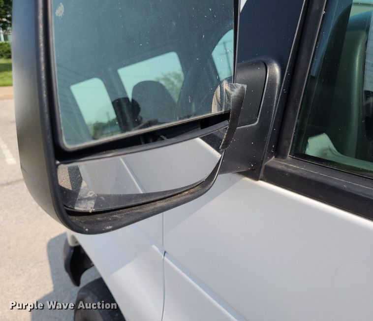 image for item DK1877 2004 Ford E250  prisoner transport van