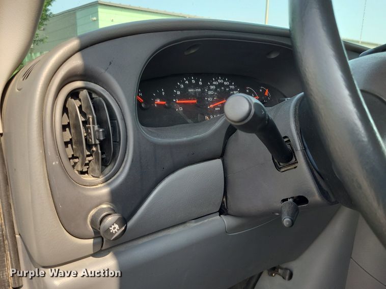 image for item DK1877 2004 Ford E250  prisoner transport van