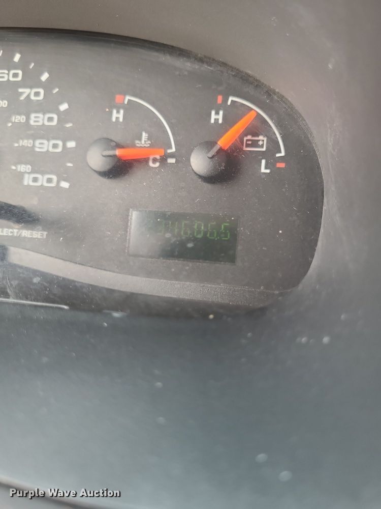 image for item DK1877 2004 Ford E250  prisoner transport van