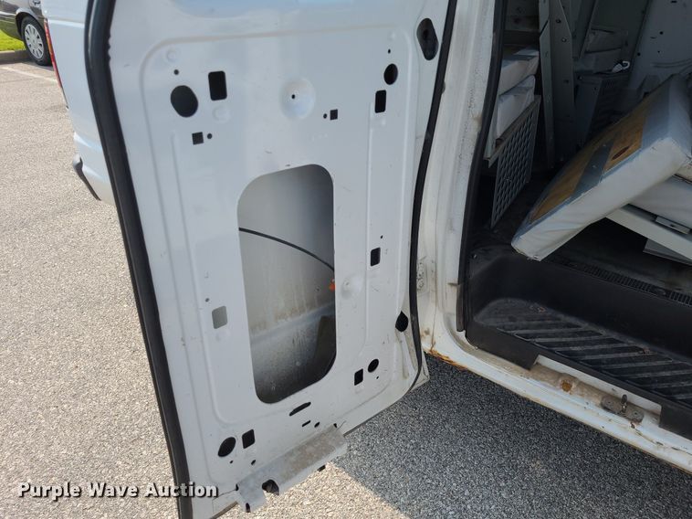 image for item DK1877 2004 Ford E250  prisoner transport van