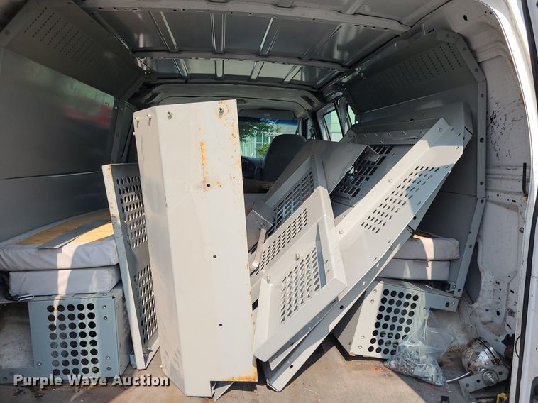 image for item DK1877 2004 Ford E250  prisoner transport van