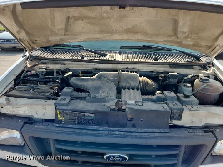 image for item DK1877 2004 Ford E250  prisoner transport van