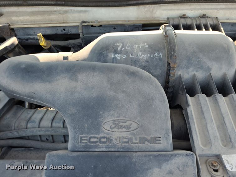 image for item DK1877 2004 Ford E250  prisoner transport van