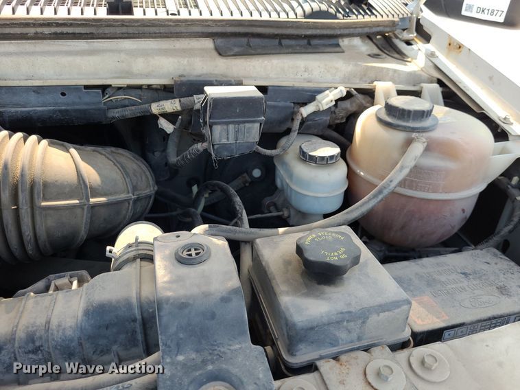 image for item DK1877 2004 Ford E250  prisoner transport van