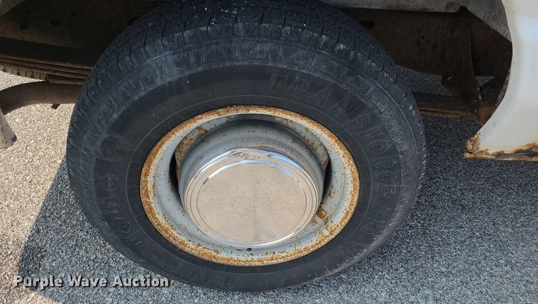 image for item DK1877 2004 Ford E250  prisoner transport van