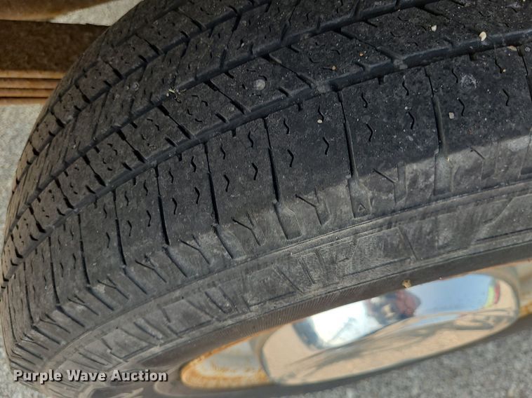 image for item DK1877 2004 Ford E250  prisoner transport van