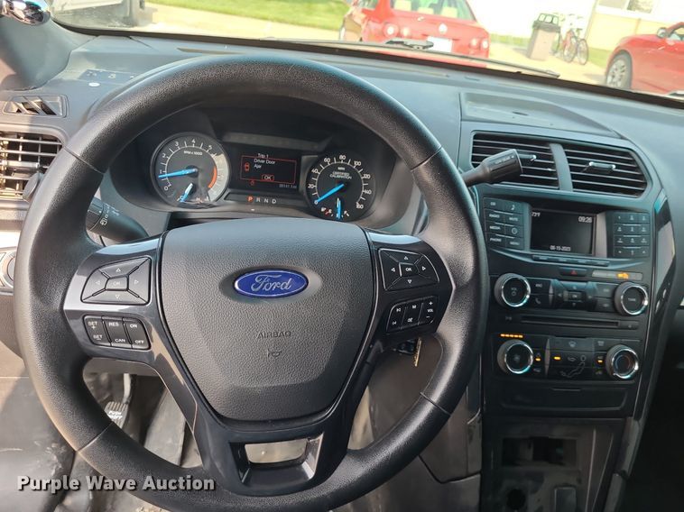 image for item DK1878 2016 Ford Explorer Police Interceptor  SUV