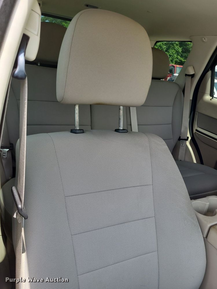 image for item DK1880 2011 Ford Escape Hybrid  SUV