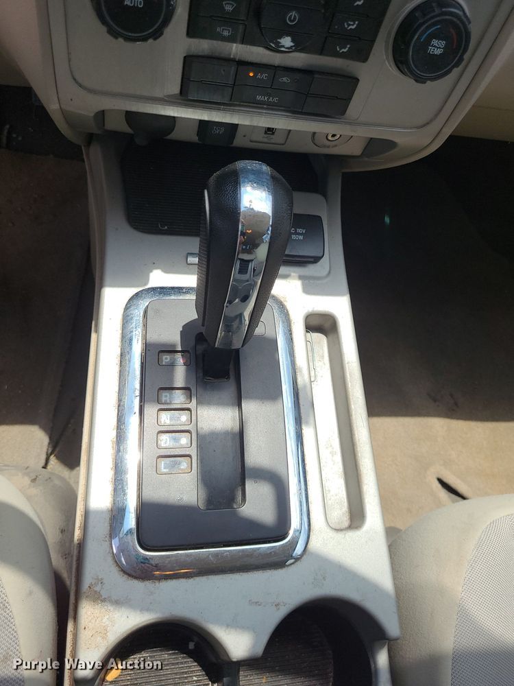 image for item DK1880 2011 Ford Escape Hybrid  SUV