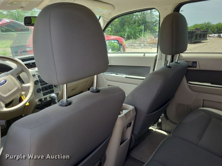 image for item DK1881 2010 Ford Escape Hybrid  SUV