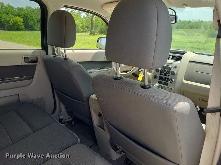 image for item DK1881 2010 Ford Escape Hybrid  SUV