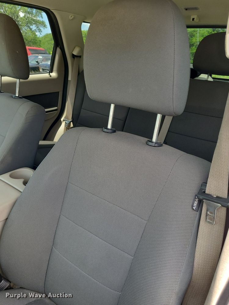 image for item DK1881 2010 Ford Escape Hybrid  SUV