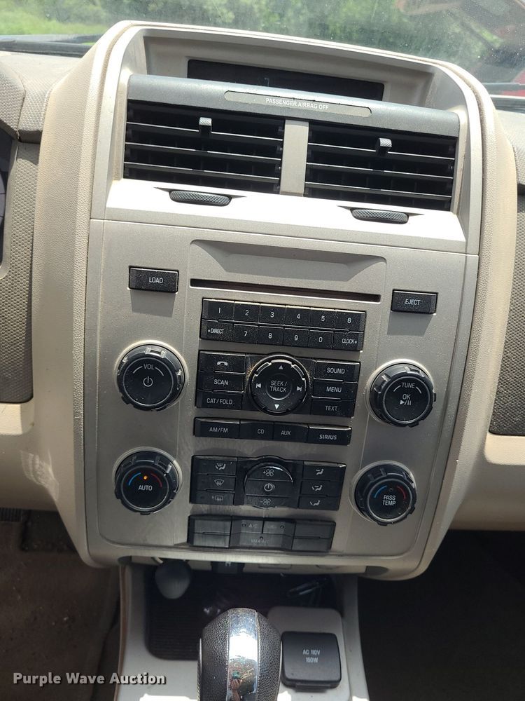 image for item DK1881 2010 Ford Escape Hybrid  SUV