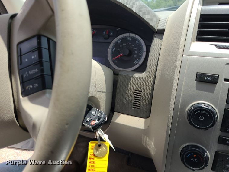 image for item DK1881 2010 Ford Escape Hybrid  SUV