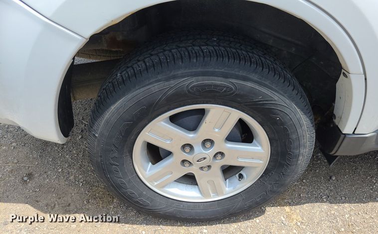 image for item DK1881 2010 Ford Escape Hybrid  SUV