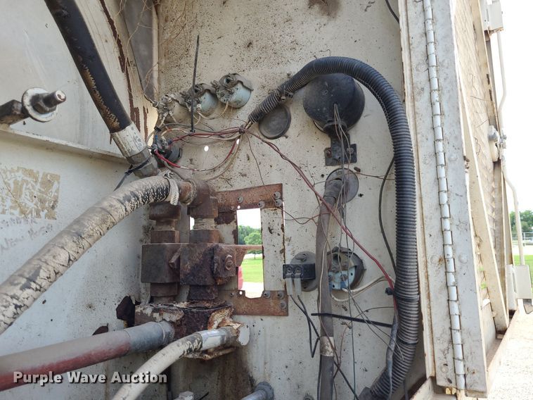 image for item DK1888 1990 Ford F800  sewer jetter truck