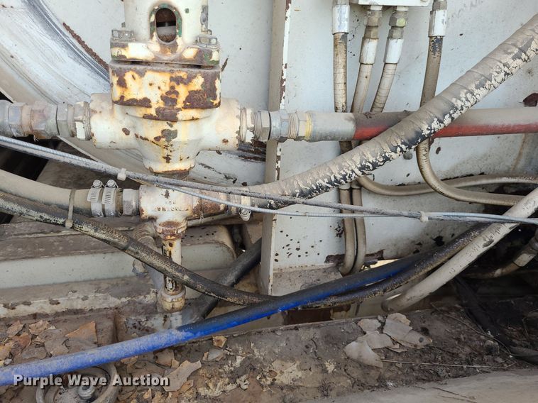 image for item DK1888 1990 Ford F800  sewer jetter truck