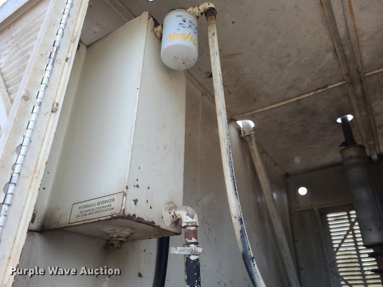 image for item DK1888 1990 Ford F800  sewer jetter truck