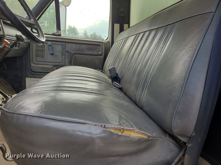 image for item DK1888 1990 Ford F800  sewer jetter truck