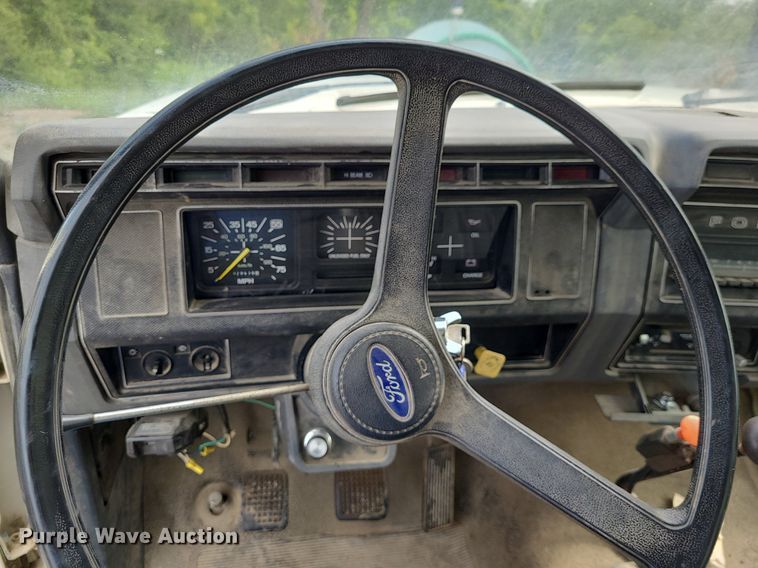 image for item DK1888 1990 Ford F800  sewer jetter truck