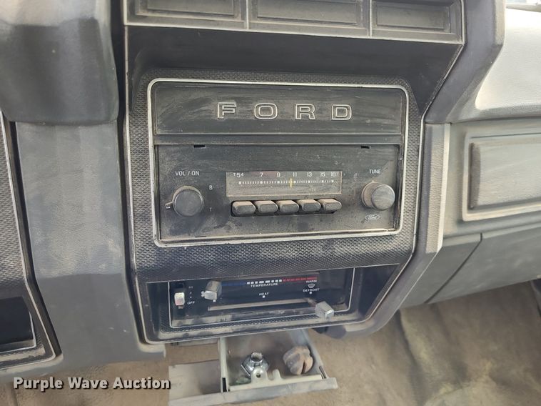 image for item DK1888 1990 Ford F800  sewer jetter truck