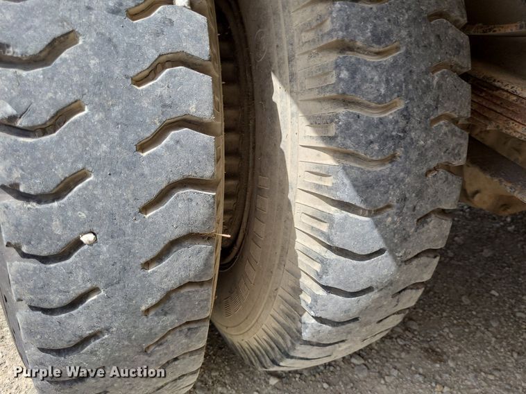 image for item DK1888 1990 Ford F800  sewer jetter truck