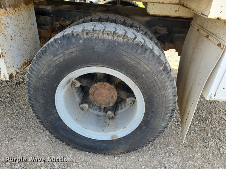 image for item DK1888 1990 Ford F800  sewer jetter truck