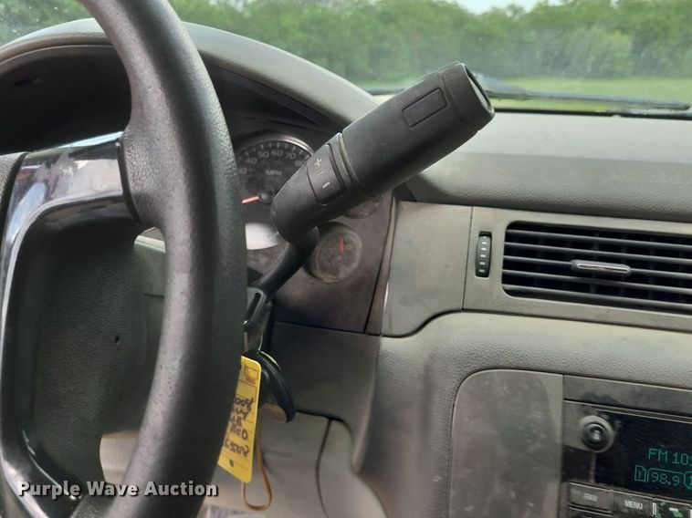 image for item DK1931 2008 Chevrolet Suburban 2500 LS  SUV