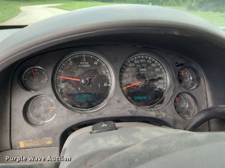 image for item DK1931 2008 Chevrolet Suburban 2500 LS  SUV