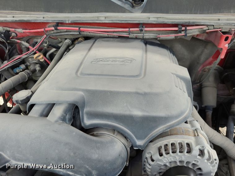 image for item DK1931 2008 Chevrolet Suburban 2500 LS  SUV