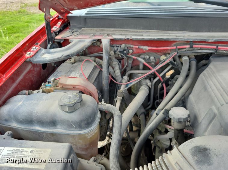 image for item DK1931 2008 Chevrolet Suburban 2500 LS  SUV