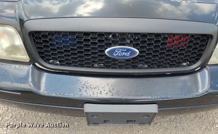 image for item DK1932 2007 Ford Crown Victoria Police Interceptor