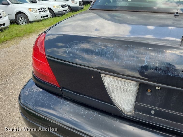image for item DK1932 2007 Ford Crown Victoria Police Interceptor