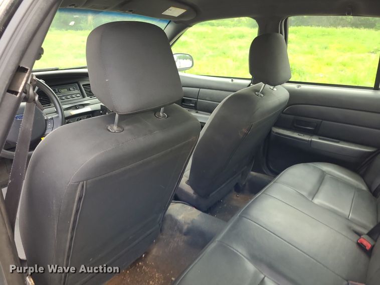 image for item DK1932 2007 Ford Crown Victoria Police Interceptor