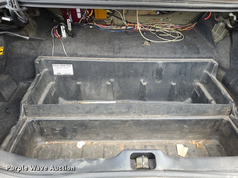 image for item DK1932 2007 Ford Crown Victoria Police Interceptor