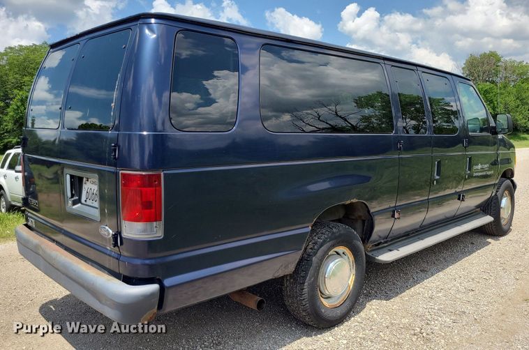 image for item DK1933 2004 Ford E350 Super Duty XL  van