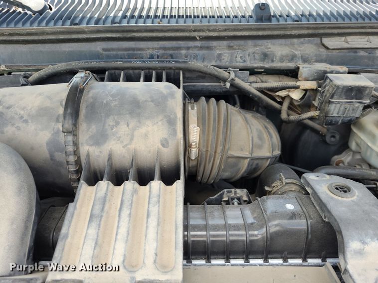 image for item DK1933 2004 Ford E350 Super Duty XL  van