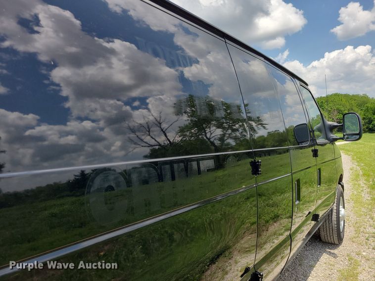 image for item DK1934 2008 Ford E350 Super Duty  van