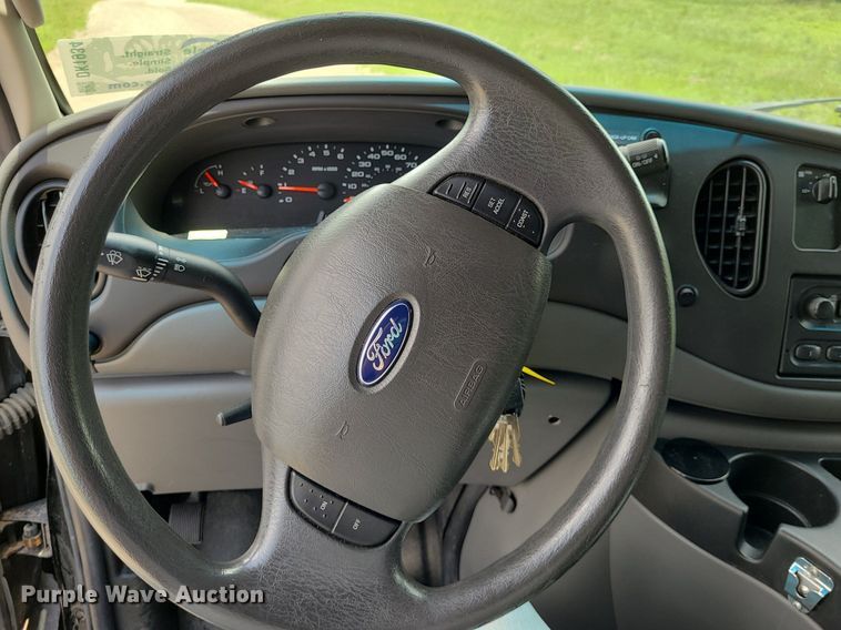 image for item DK1934 2008 Ford E350 Super Duty  van