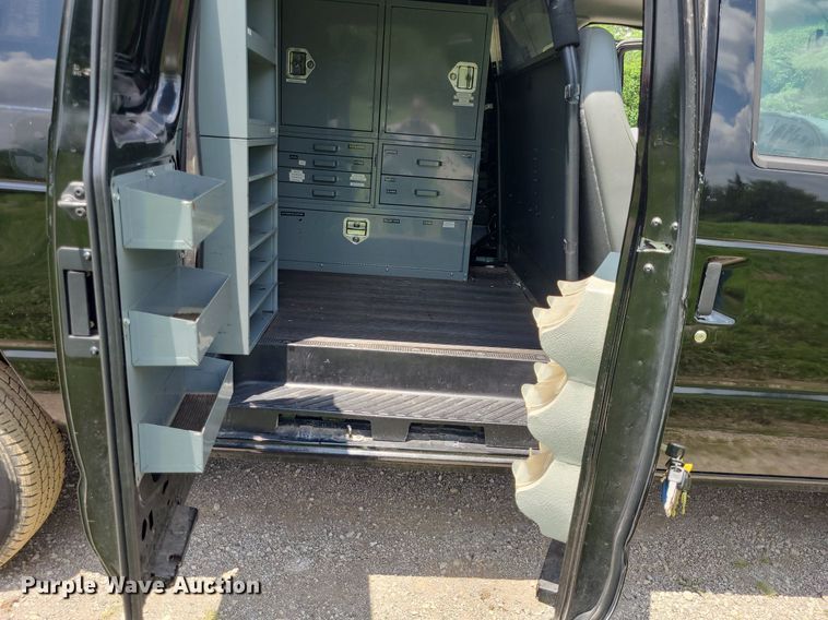 image for item DK1934 2008 Ford E350 Super Duty  van