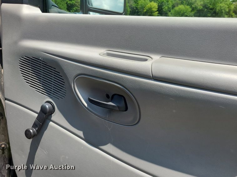 image for item DK1934 2008 Ford E350 Super Duty  van