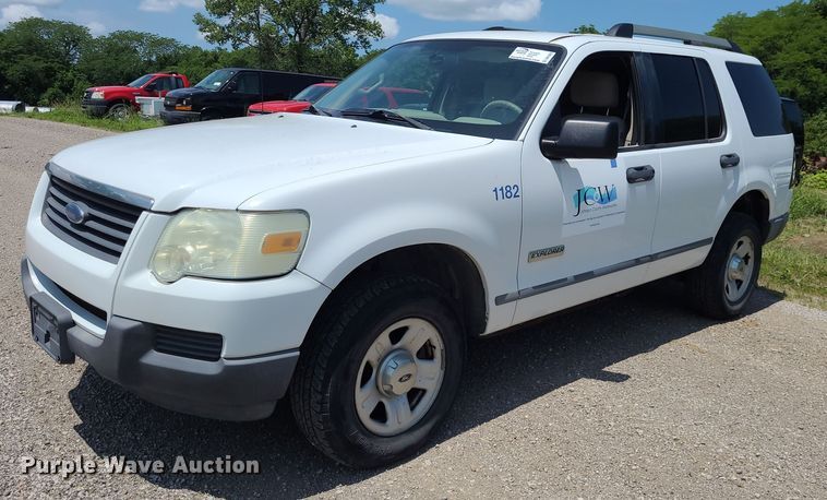 image for item DK1935 2006 Ford Explorer  SUV