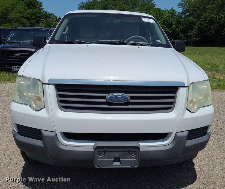 image for item DK1935 2006 Ford Explorer  SUV
