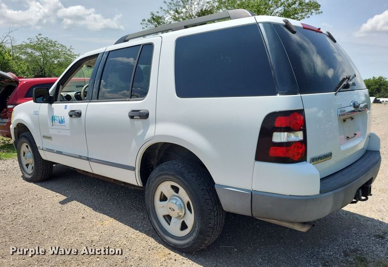 image for item DK1935 2006 Ford Explorer  SUV
