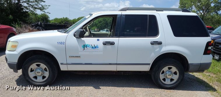 image for item DK1935 2006 Ford Explorer  SUV