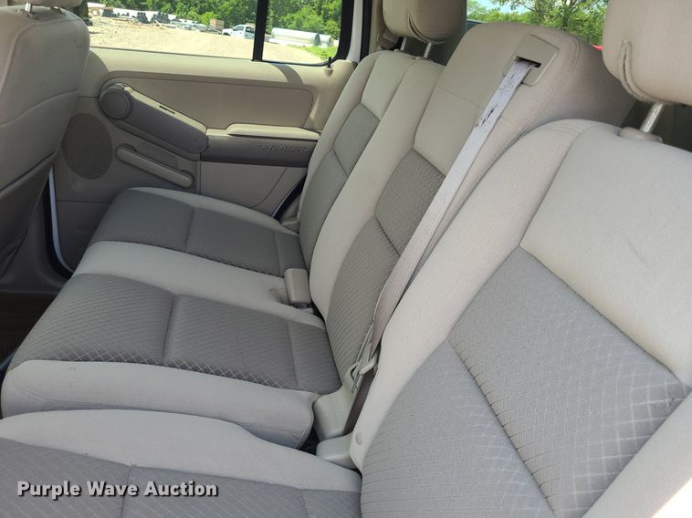 image for item DK1935 2006 Ford Explorer  SUV